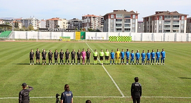 Edremitspor, İzmirspor ile Karşılaştı