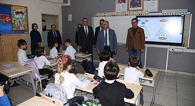 Eğitimde Kaliteyi Yerinde İnceleme: Murat Demir Öğrencilerle Buluştu