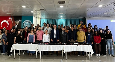 Gastronomi Öğrencileri Bıçakların Sırlarını Öğrendi: Uygulamalı Eğitim Yoğun İlgi Gördü