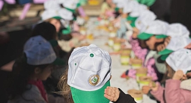 Gönen’de Minik Öğrenciler Meşe Palamudunu Toprakla Buluşturdu