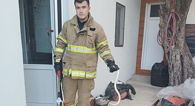 Havran’da Eve Giren Yılan İtfaiye Tarafından Yakalanarak Doğaya Bırakıldı