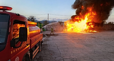 Havran’da İş Yeri Yangını: Balıkesir İtfaiyesi Kısa Sürede Müdahale Etti