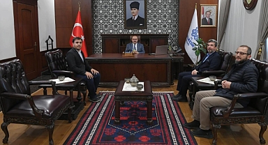 İnsan ve Medeniyet Hareketi İl Temsilcisi Mustafa Altay, Vali İsmail Ustaoğlu’nu Ziyaret Etti