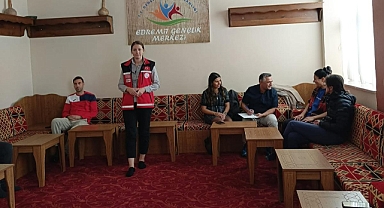 Kadına Şiddete Karşı Edremit’te Bilinçli Mücadele