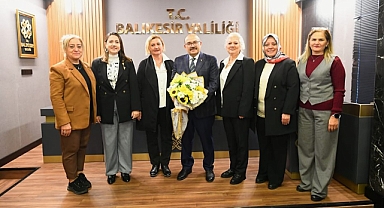 Muhtarlar Günü Dolayısıyla Muhtar Temsil Heyeti İsmail Ustaoğlu’nu Ziyaret Etti