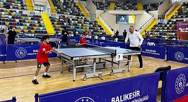 Şehit Turgut Solak Spor Salonu’nda Nefes Kesen Masa Tenisi Finali
