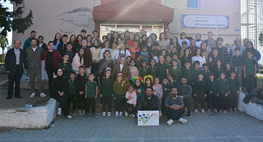 Sındırgı'da Çocuklar için Unutulmaz Bir Gün: Balıkesir Üniversitesi Öğrencilerinden Destek