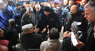 Sındırgı Depremi: Bakan Yerlikaya ve AK Parti Heyeti Afet Bölgesinde