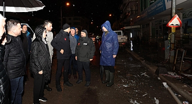 Sındırgı Depremi Sonrası Bakan Yerlikaya İnceleme Yaptı