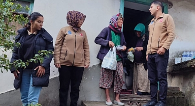 Sındırgı Depreminin Ardından Bigadiç’te Yardım Çalışmaları Devam Ediyor