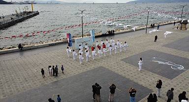 Susurluk’un Gururu Cumhuriyet Kadınları Bandosu Bursa’da Sahne Aldı