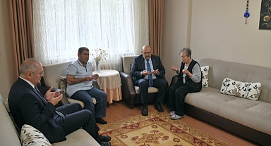 Vali İsmail Ustaoğlu, Bakırköy Cumhuriyet Başsavcı Vekili Alparslan Yanıkoğlu'na Taziye Ziyaretinde Bulundu