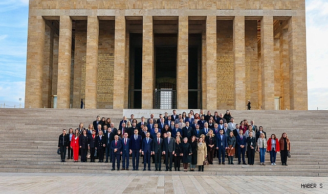39. Kurultay Öncesi CHP’den Anıtkabir’de Anlamlı Buluşma