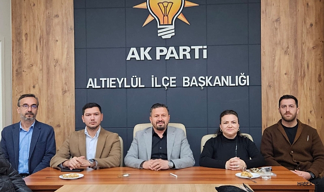 AK Parti Altıeylül’de Teşkilat Toplantısı; “Altıeylül İçin Durmak Yok”