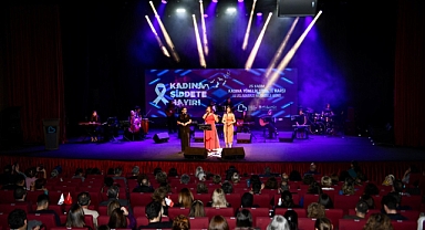 Altıeylül Belediyesi, 25 Kasım Etkinliklerinde Kadınlara Destek Mesajı Verdi