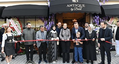 Altıeylül’de Antique by Betül Hizmete Açıldı