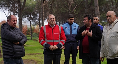 Ayvalık Belediye Başkanı Mesut Ergin, Altınova’da Çalışmaları İnceledi ve Esnafı Ziyaret Etti