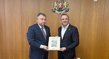 Ayvalık’tan Bulgaristan’a Dostluk Ziyareti: Başkan Mesut Ergin Şumnu’da Resmi Temaslarda Bulundu