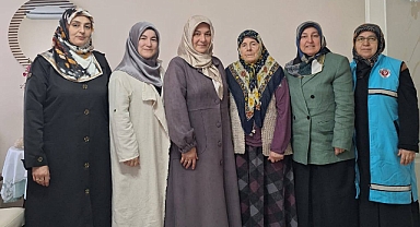 Balıkesir’de “Büyüklere Vefa Zamanı”: 80 Yaşındaki Rukiye Dereli’ye Anlamlı Ziyaret