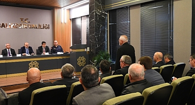 Balıkesir’de Kış Trafiği İçin Kritik Toplantı: Vali İsmail Ustaoğlu Tedbirleri Değerlendirdi