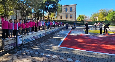 Balıkesir Üniversitesi Öğrencilerinden Çocuklara Renkli Sürpriz
