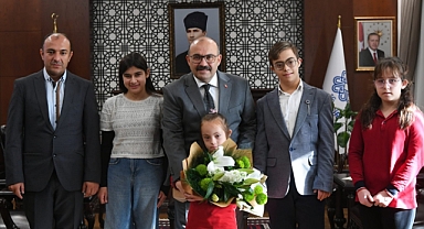 Balıkesir Valisi Ustaoğlu’na İki Ayrı Anlamlı Ziyaret