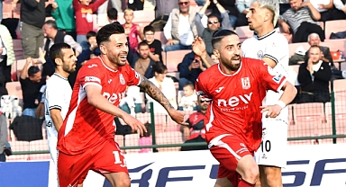 Balıkesirspor’dan Taraftarına 3 Gollü Hediye