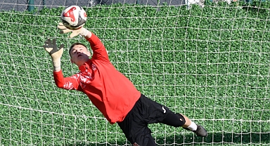 Balıkesirspor, Oktaş Uşakspor Maçı Öncesi Hazırlıklarını Sürdürüyor