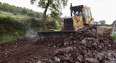 Balya’da Ulaşım Sorununa Çözüm: Alidemirci Mahallesi’ne Yeni Tarla Yolu