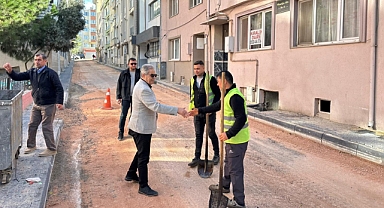 Bandırma’da Yol ve Asfalt Çalışmaları Hız Kesmeden Sürüyor