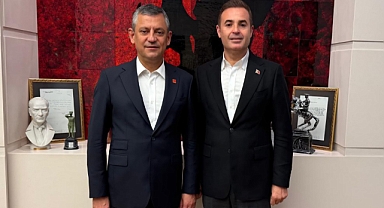 Başkan Ahmet Akın, CHP Genel Merkezi’nde Özel ve Genel Başkan Yardımcılarıyla Görüştü