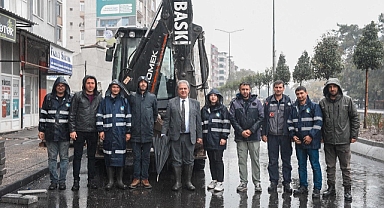 BASKİ’den Yağış Sonrası Hızlı Müdahale: Genel Müdür Öztürk Sahada
