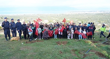 Burhaniye’de Doğa İçin Birlik: Fidanlar Umuda Dönüşüyor