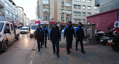 Büyükşehir Zabıtasından Kaldırım İşgallerine Sıkı Denetim