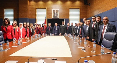 “Edremit’in Gündemi Tbmm’de Masaya Yatırıldı”