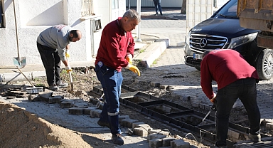 Edremit’te Yol Çalışmaları Hızlandı