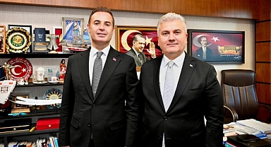 Gazi Meclis’te Balıkesir Buluşması: Canbey ve Akın Bir Araya Geldi