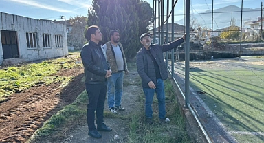 Sındırgı’da Atıl Halı Saha Yeniden Gençlerin Hizmetine Kazandırılıyor