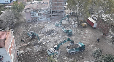 Sındırgı’da Deprem Sonrası Çalışmalar Hızlandı: Dsi 25. Bölge Müdürlüğü Sahada