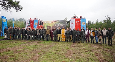 Sındırgı’da Yeşil Vatan İçin El Ele: Fidanlar Toprakla Buluştu