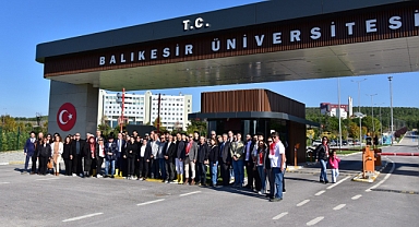 Turizm Fakültesinden 50 Yıla Vefa: Ata Emre Akman İçin Fidanlar Toprakla Buluştu
