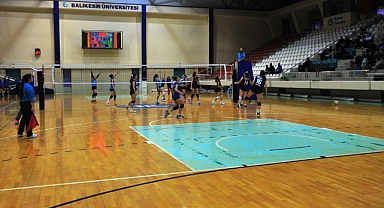 Ünilig Voleybol Heyecanı Balıkesir’de Başladı