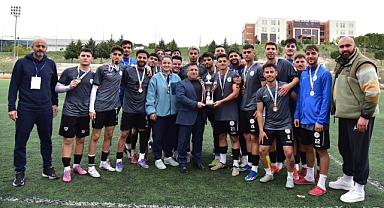 Üniversiteler Balıkesir’de Buluştu: Futbol Turnuvası Sona Erdi