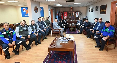 Vali Ustaoğlu’ndan TES-İŞ Balıkesir Şubesine Ziyaret