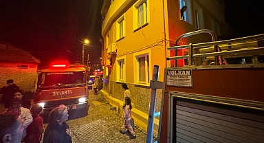 Ayvalık’ta Gece Saatlerinde Yangın Paniği