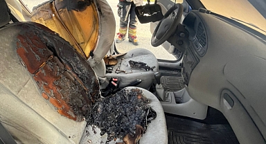 Burhaniye’de Yangın Korkuttu: Araç Sahibi Son Anda Söndürdü