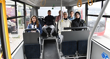 Büyükşehirden Öğrencileri Sevindiren Ulaşım Hizmeti