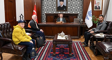 Şehit Emre Sayın’ın Ailesi Valilikte Ağırlandı