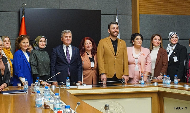 Yerel Yönetimlerde Kadın Etkisi: Balıkesirli Muhtarlar Ankara’da Temaslarda Bulundu