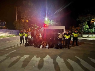 12 Irregular Migrants and 1 Organizer Caught on the Aydın-İzmir Highway